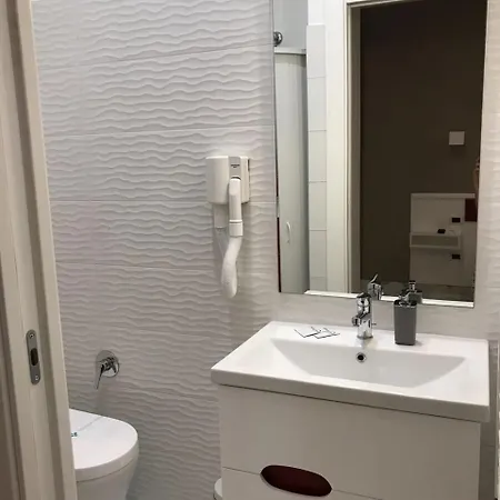 Ann Bed & Breakfast 3*